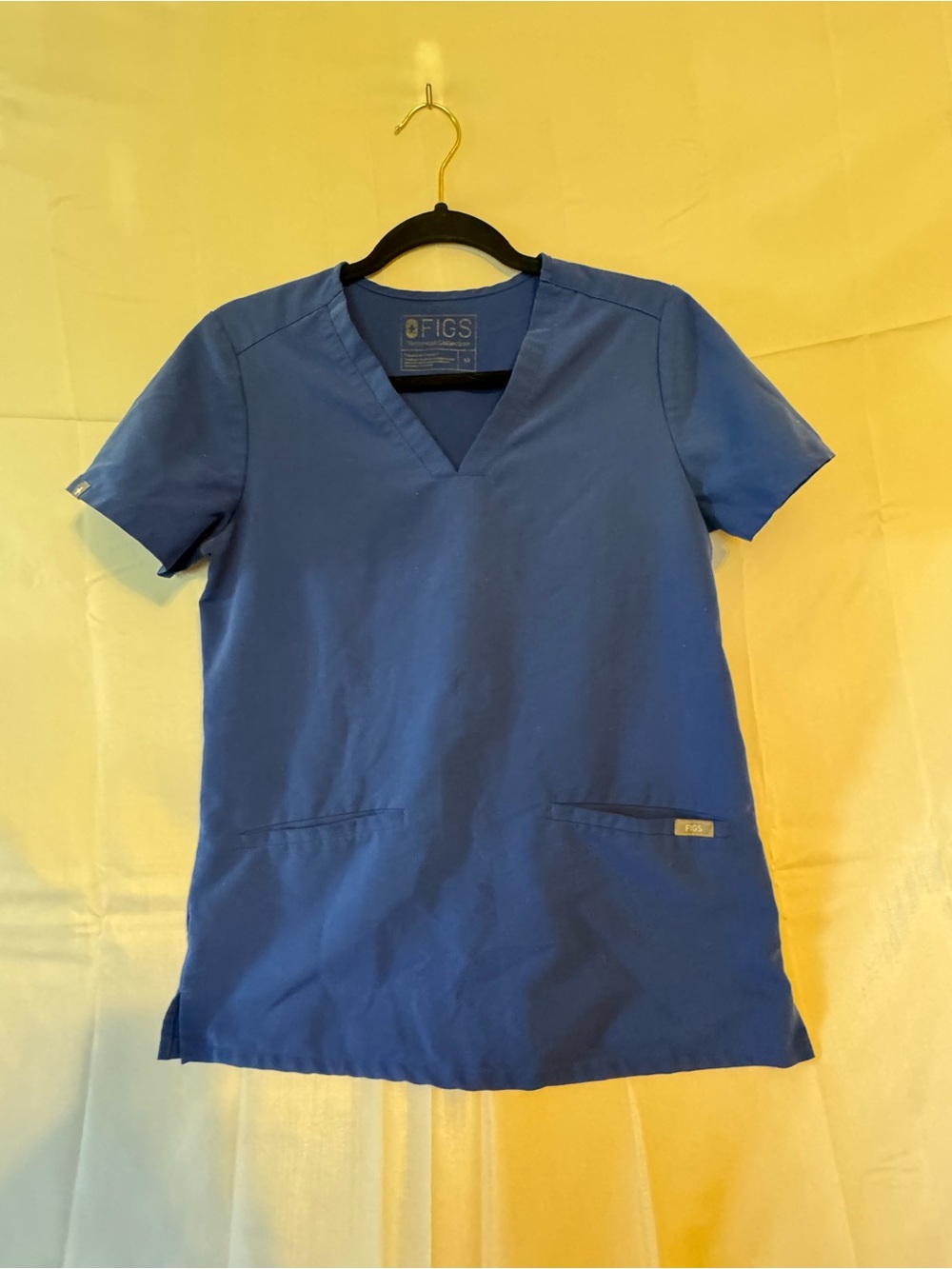 Figs Blue Technical Collection V-Neck Scrub Top with Gold Print
